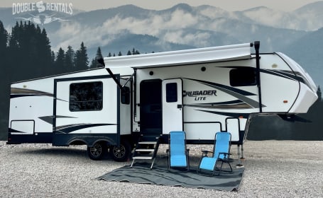 CRUSADER LITE with Private Master, Bunk Room, 1.5 Baths & 13ft Power Awning