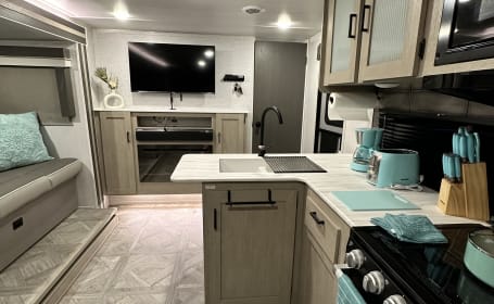 MEET BIGGIE OUR BEACHY RV