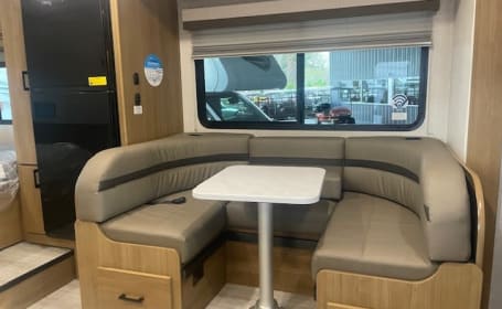 2025 Coachmen Leprechaun 230FS