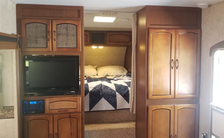 2013 Keystone RV Springdale sleeps 5