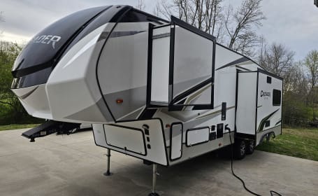 2022 Crusader Lite