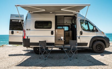 2022 Winnebago Solis Pocket