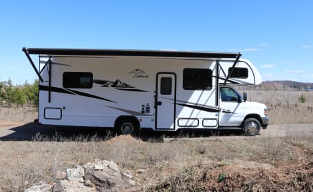 2025 East to West Entrada 2700NSF