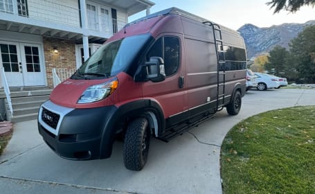 Luxury 2021 Adventure Campervan - Red