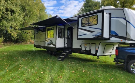 2023 Artic Wolf 3910 suite