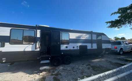 2023 GREY WOLF TOY HAULER SLEEP 6