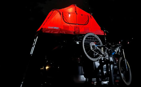 RUGGED TOYOTA FJ Cruiser + 3 Adult Rated ROOFTOP TENT