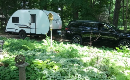 Braxton Creek Bushwhacker Bunkhouse - Wide Bunks + Queen
