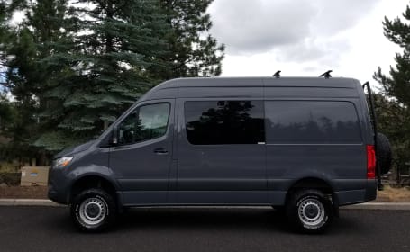 Mercedes-Benz Sprinter 4x4 w/ Heater (Sleeps 2-3)