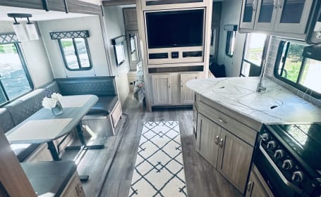 Coachman Freedom Express Ultra Lite