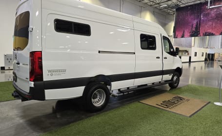 *Brand New* 4x4 2023 Winnabago Sprinter Van Diesel (Under 2k Miles)