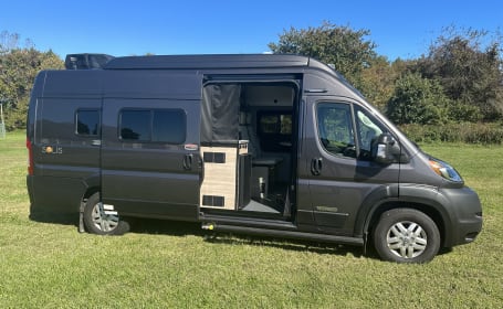 2023 Winnebago Solis 59PX - Pristine Condition!