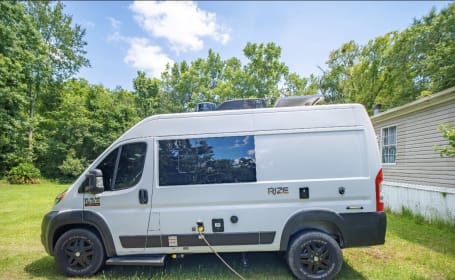 2022 Thor Rize Class B RV