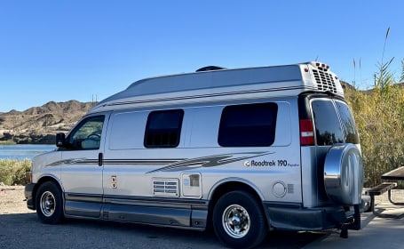 2010 Roadtrek 190 Popular. Sleeps 2