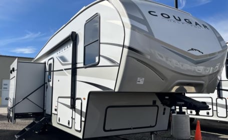 Spacious Keystone 5th Wheel