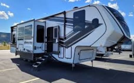 2024 Grand Design Momentum 349M