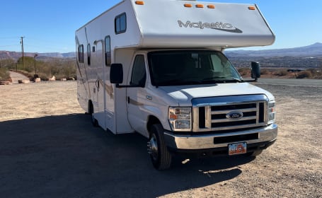 Majestic Western Adventurer