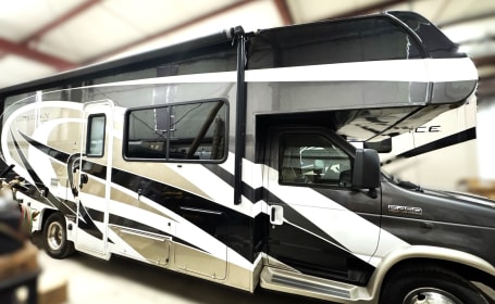 2020 Coachmen Leprechaun