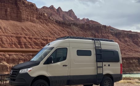 Four seasons camper van