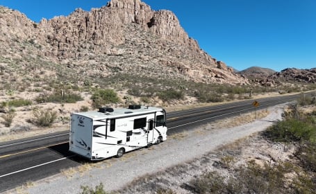Escape Now with Rent La Vida Lola! - Meet our OG Rig 
