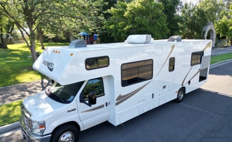 2019 Thor Motor Coach Majestic 28A - LMI1519