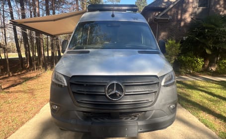 2020 Winnebago Revel CNC1481