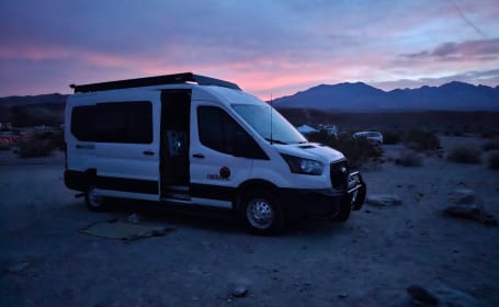 Funtrail West Adventure Van Reno/Tahoe Mammoth
