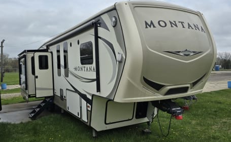 2018 Keystone Montana 3950BR - LMI1319