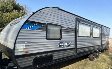 Bunk House Salem Camper! 2021, 31 foot! Sleeps 10!