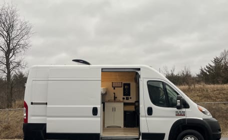 Midsize High Roof Voyager Campervan