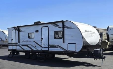Full-bed Bunkhouse! Sleeps 8.