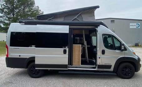2024 Airstream Rangeline