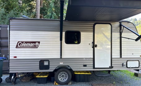 No hook ups, No problem! Off-Grid Trailer