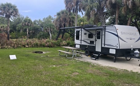 C&J'S LITTLE GETAWAY