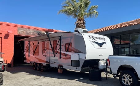 2025 Genesis Ragen XL Toy hauler - Glamping in luxury