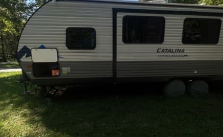 2022 Catalina Bunkhouse - Lightweight, Sleeps 5, Fully Stocked & Cozy
