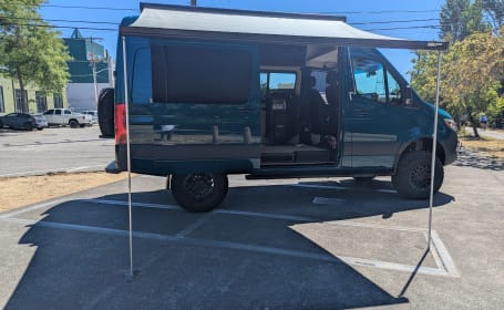 Sprinter 4X4 Adventure Van