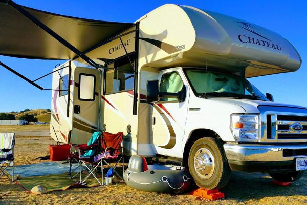 2018 Thor 28Z Chateau Class C - Sleeps 6-7  Let's Go Glamping!