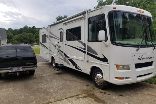 2007 Thor Motor Coach Hurricane