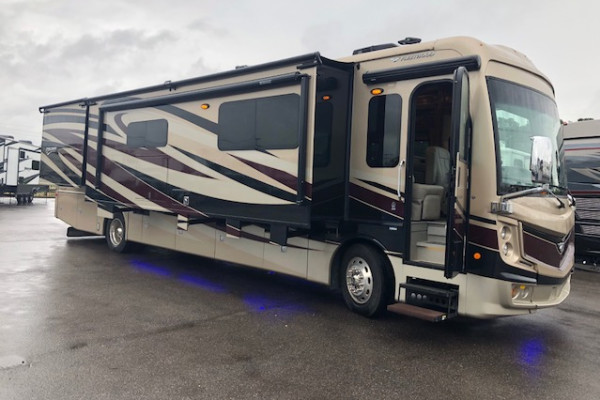 2017 Fleetwood Discovery -  We Will Deliver, Set Up and Pick Up if Driving