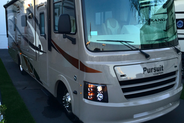 2016 Coachmen Pursuit 26 Dream!