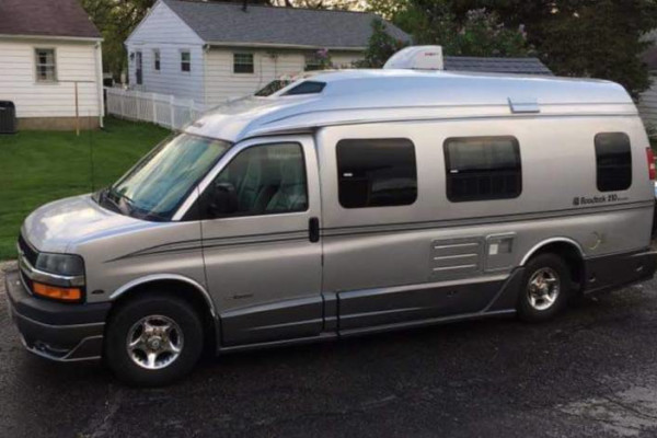 Roadtrek - Versatile 210 