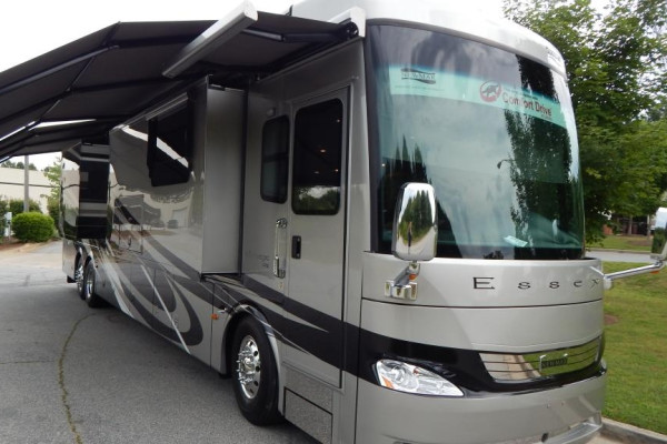 2018 Newmar Essex 4553