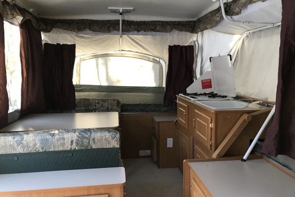 Coleman Grand Tour Sun Valley / Delivery & Set-up Available