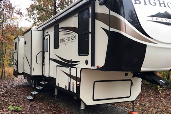 Bunkhouse with two full bathrooms.