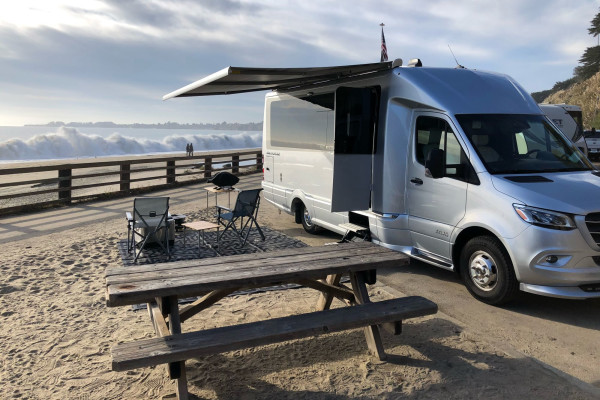 ‘CALIFORNIA SUNSHINE' 2021 Airstream Atlas