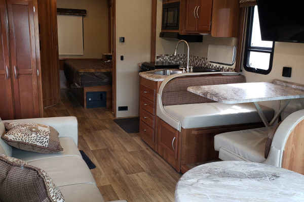 2018 Coachmen Pursuit