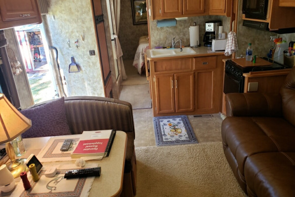 2006 Winnebago Sightseer