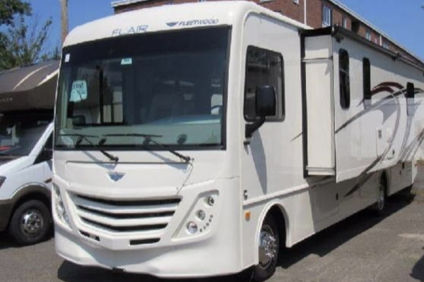 2020 Fleetwood Flair