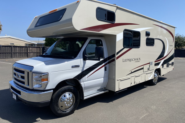 2020 Coachmen Leprechaun 230CB - Class C - Easy to drive - Ozone Sterilized